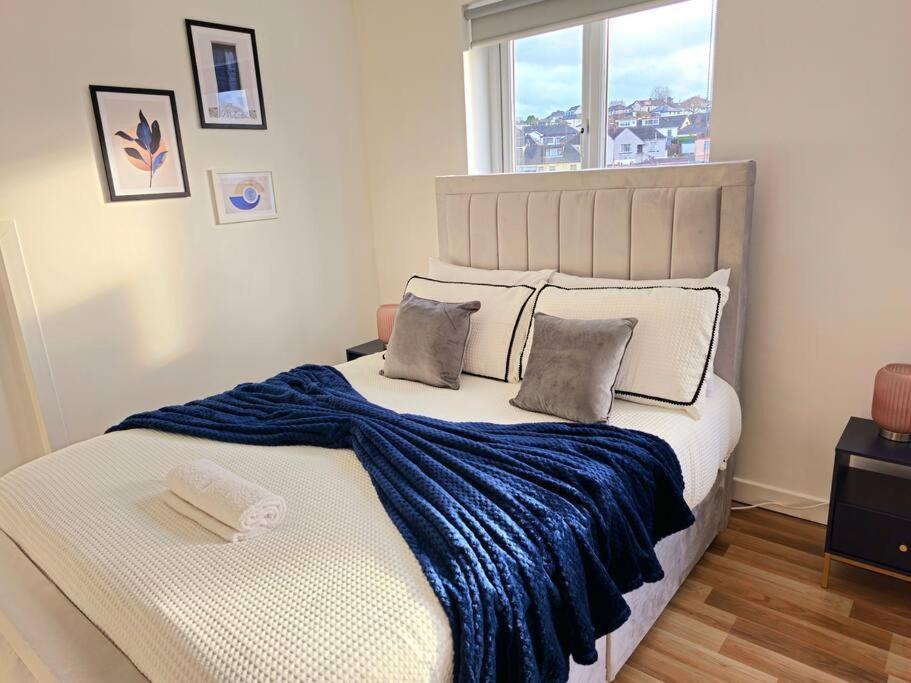 Spacious Haven With Free Parking Glasgow Exterior foto
